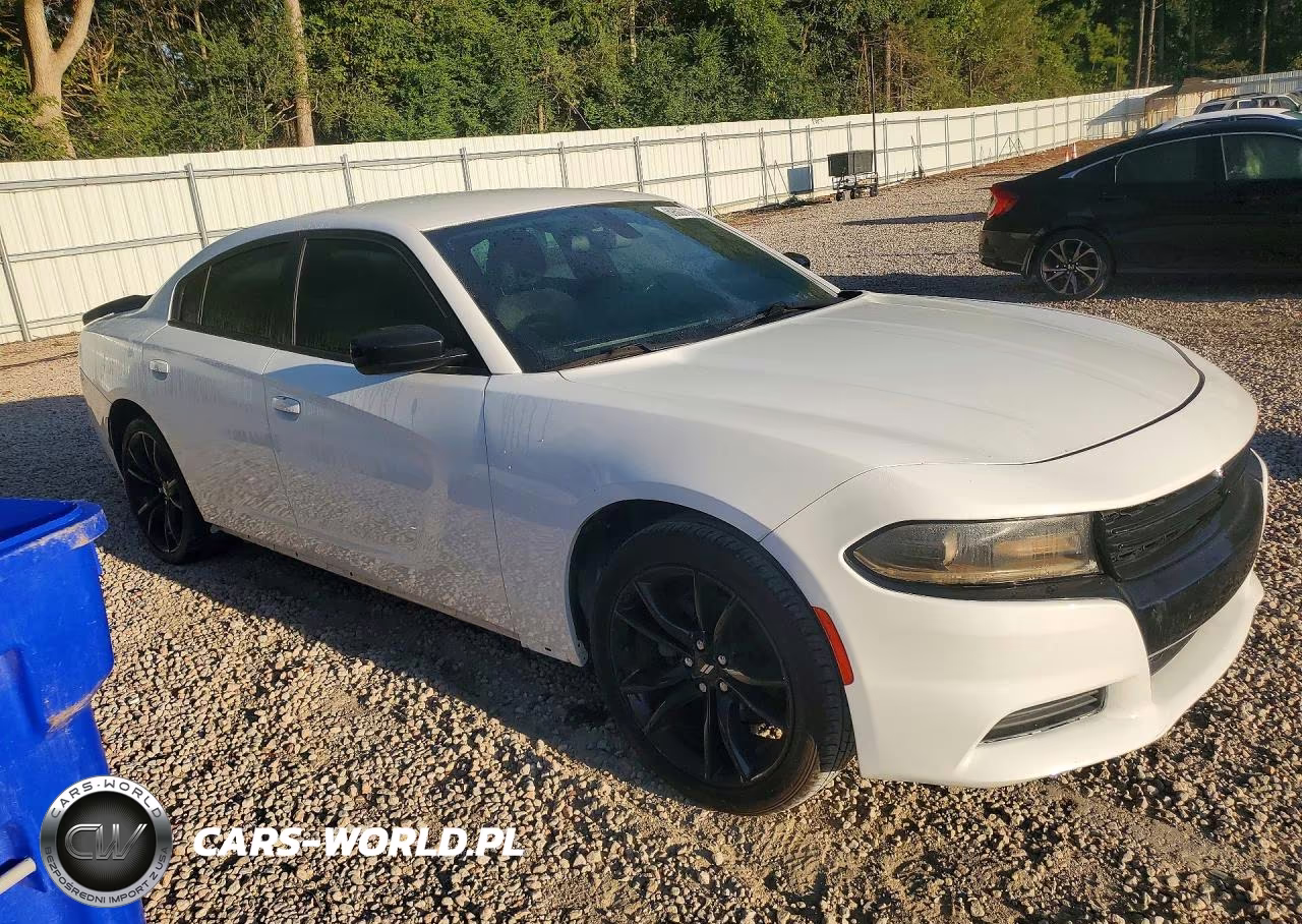 2018 Dodge Charger Sxt VIN:2C3CDXBG6JH167663 - 4