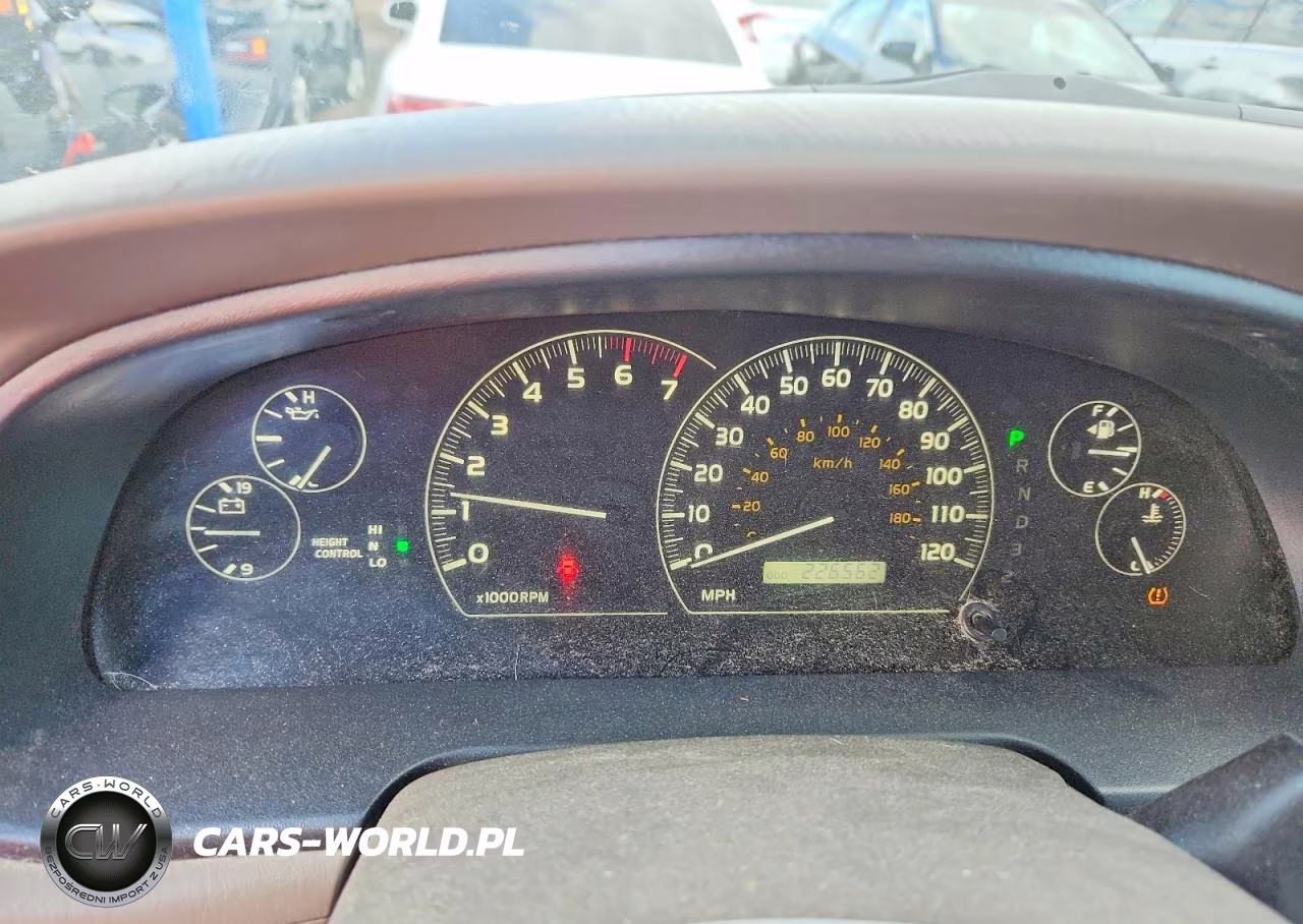 2005 Toyota Sequoia Limited VIN:5TDBT48A45S256179 - 9