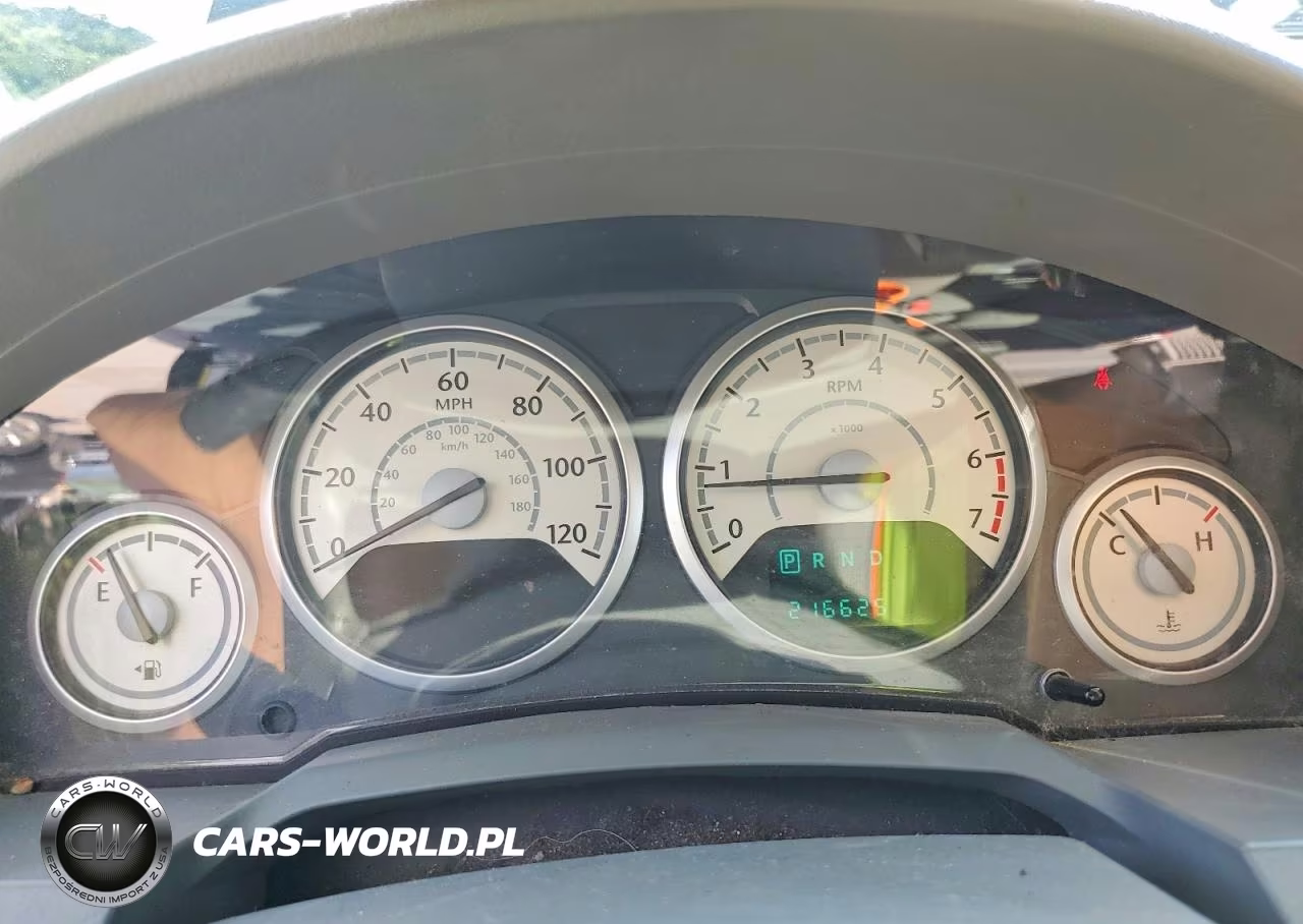 2010 Chrysler Town & Country Lx VIN:2A4RR2D19AR351826 - 9