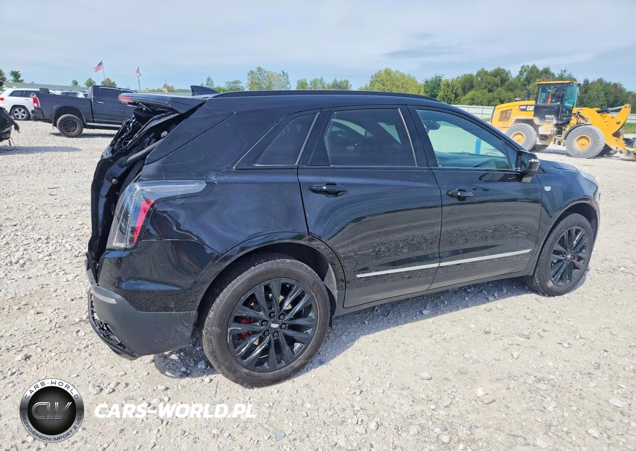 2023 Cadillac Xt5 Sport VIN:1GYKNHRS0PZ131412 - 3