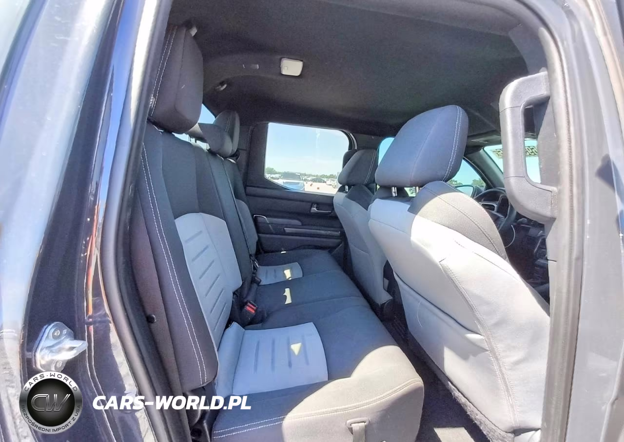 2025 Toyota Tacoma Trd Sport VIN:3TYLB5JN6ST079709 - 10
