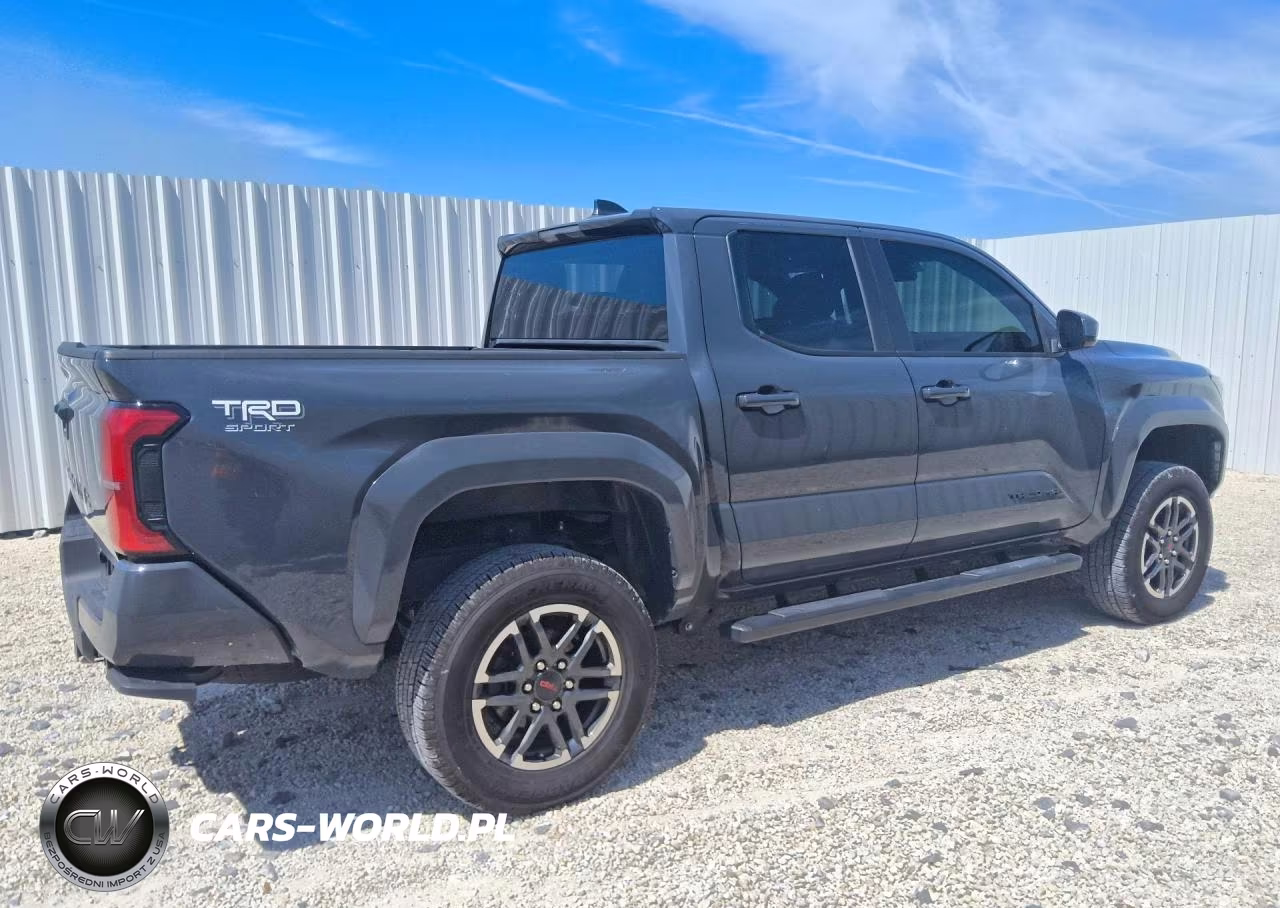 2025 Toyota Tacoma Trd Sport VIN:3TYLB5JN6ST079709 - 3