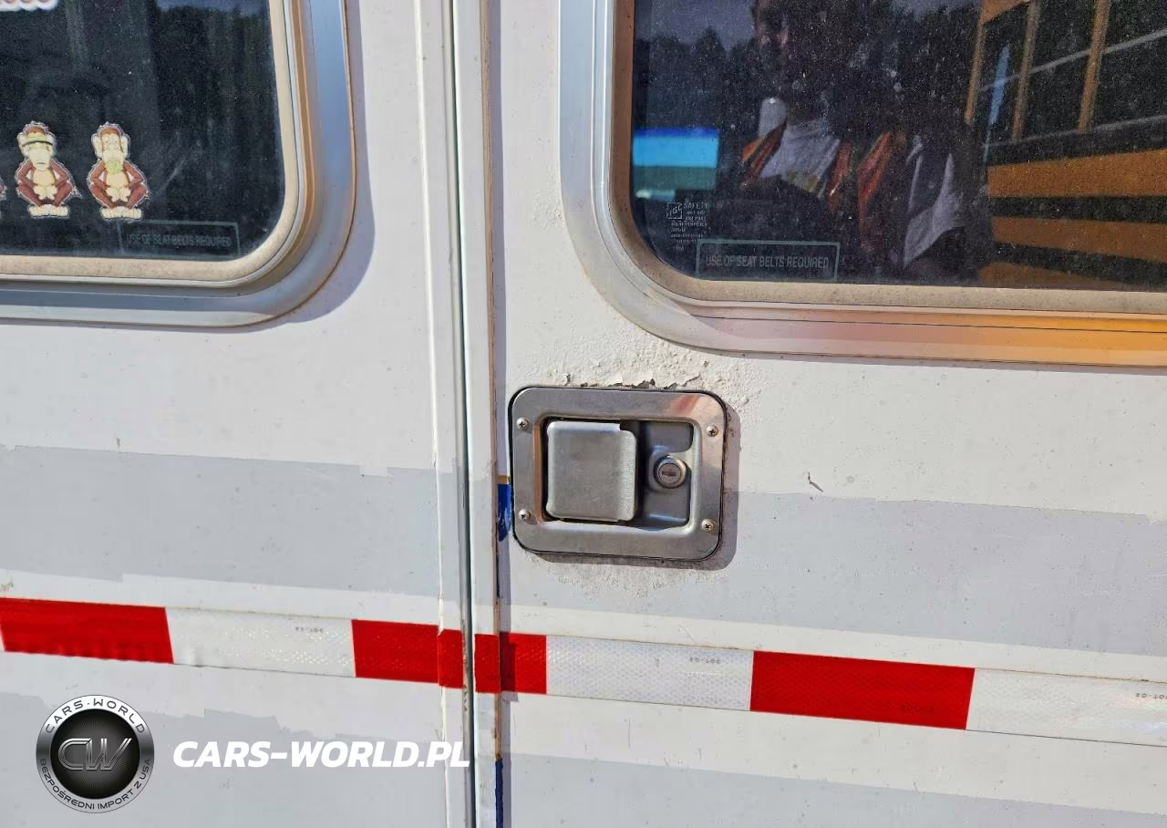 1994 Ford Econoline E350 Cutaway Van VIN:1FDKE30M8RHB25997 - 10
