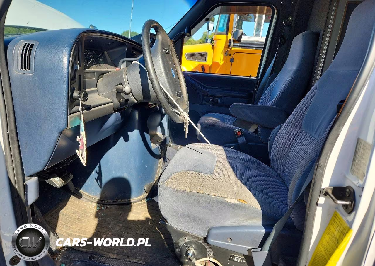 1994 Ford Econoline E350 Cutaway Van VIN:1FDKE30M8RHB25997 - 7