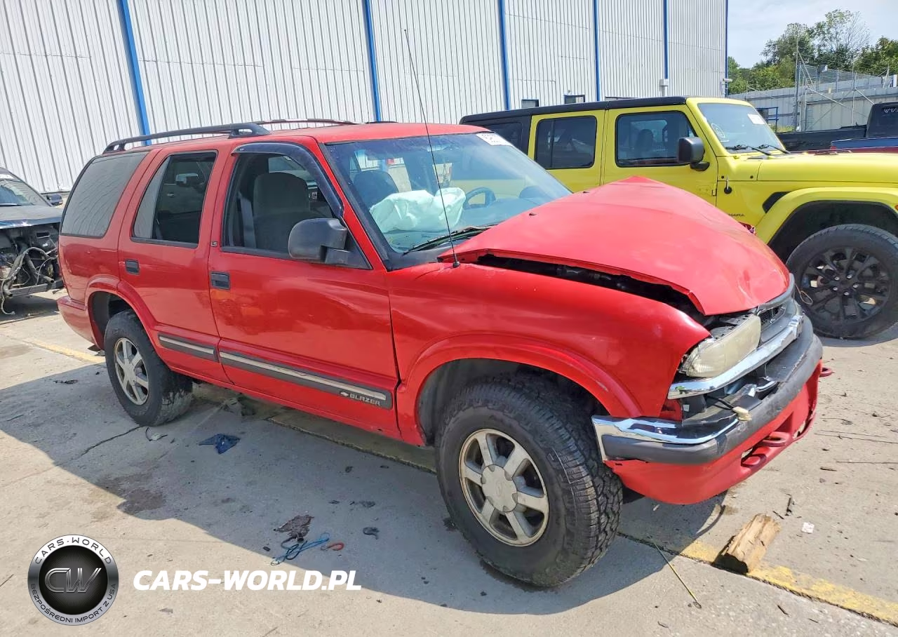 2000 Chevrolet Blazer VIN:1GNDT13W3Y2316501 - 4