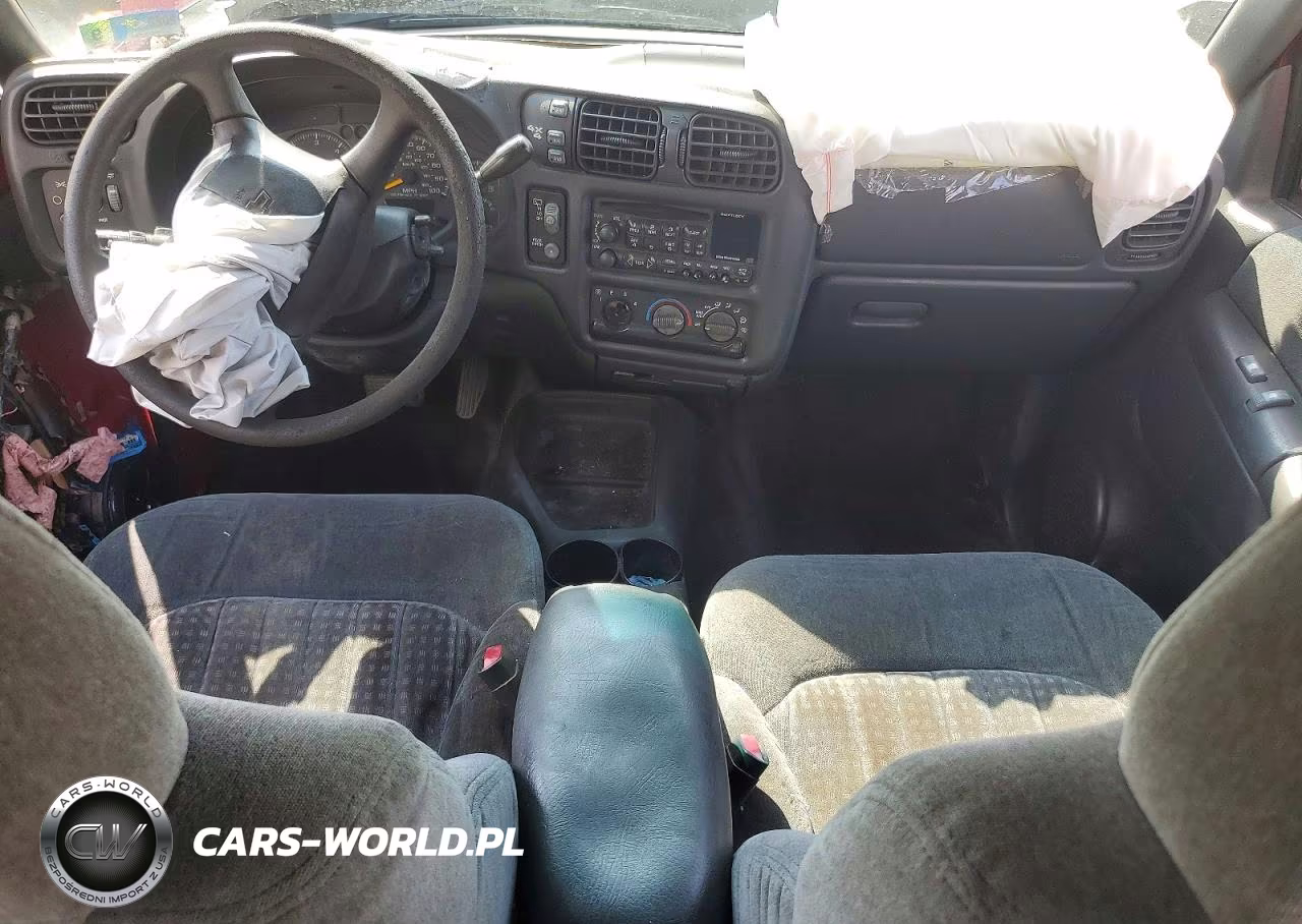 2000 Chevrolet Blazer VIN:1GNDT13W3Y2316501 - 8