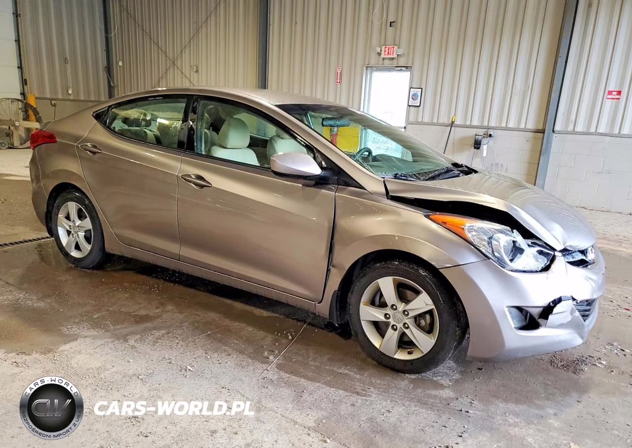 2013 Hyundai Elantra Gls VIN:5NPDH4AE1DH189469 - 4