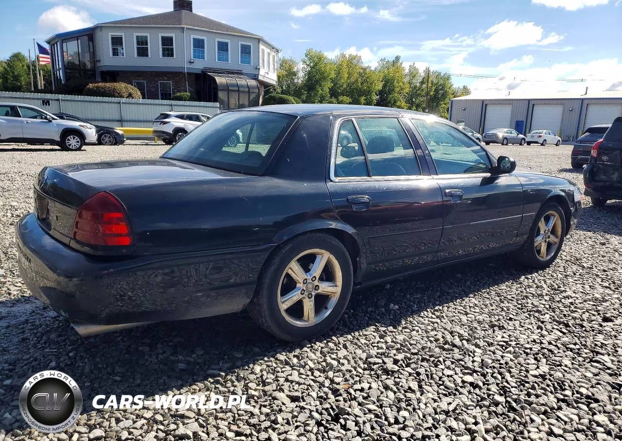 2003 Mercury Marauder VIN:2MEHM75V43X636039 - 3