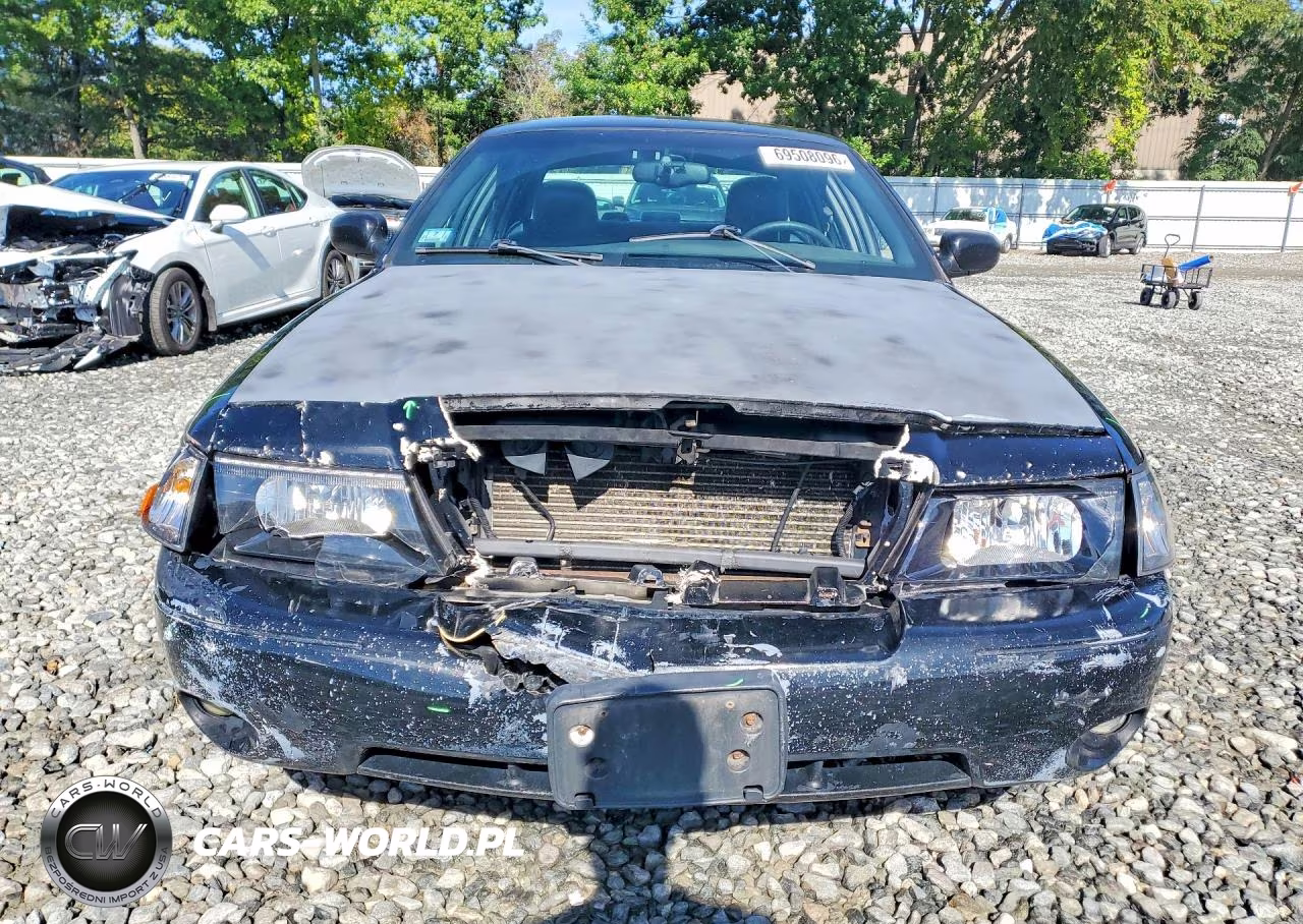 2003 Mercury Marauder VIN:2MEHM75V43X636039 - 5
