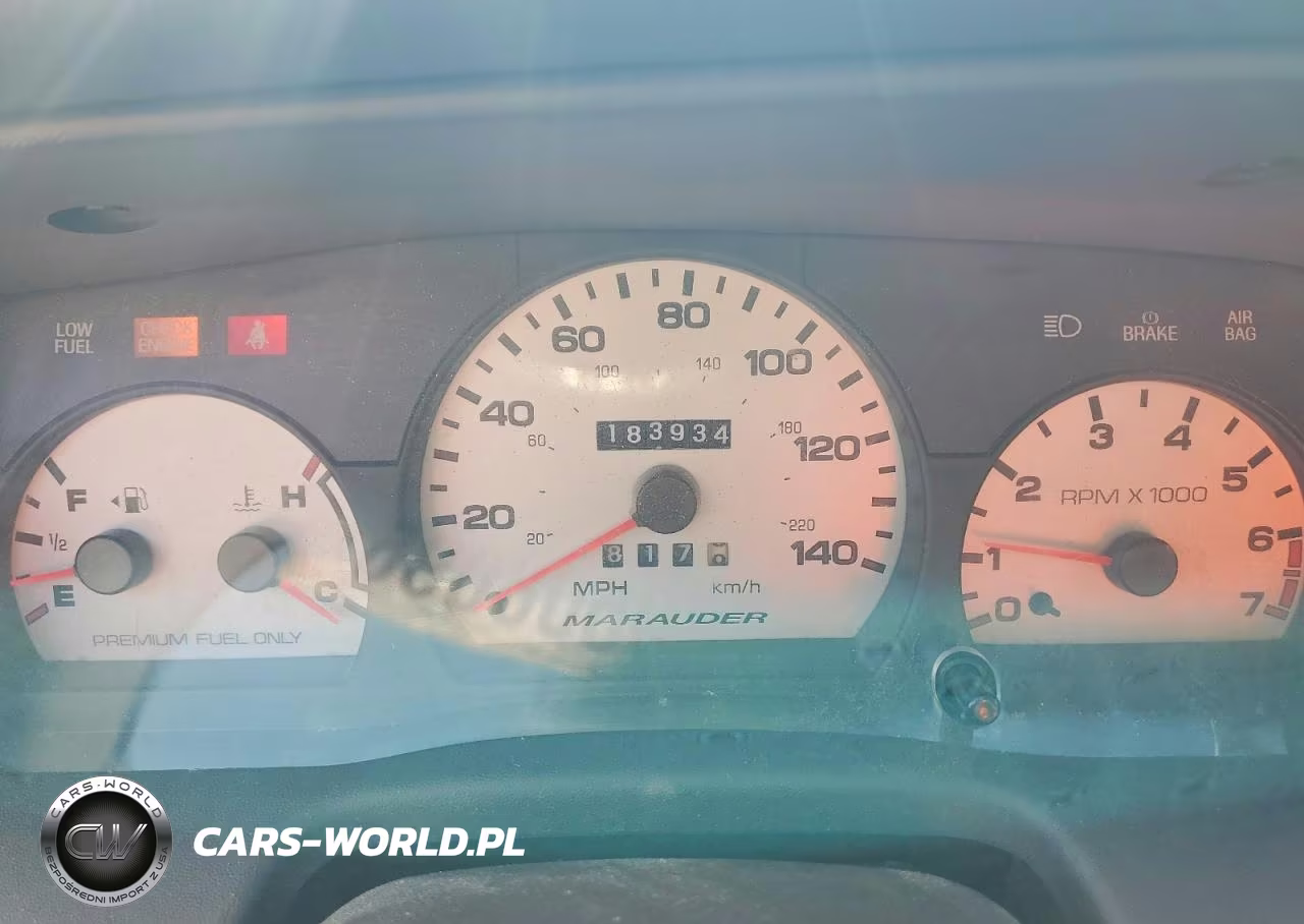 2003 Mercury Marauder VIN:2MEHM75V43X636039 - 9