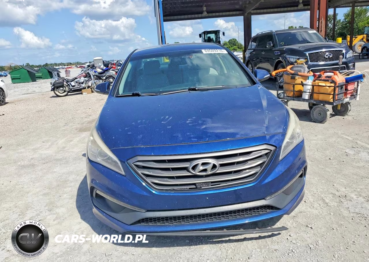 2015 Hyundai Sonata Sport VIN:5NPE34AF3FH105778 - 5