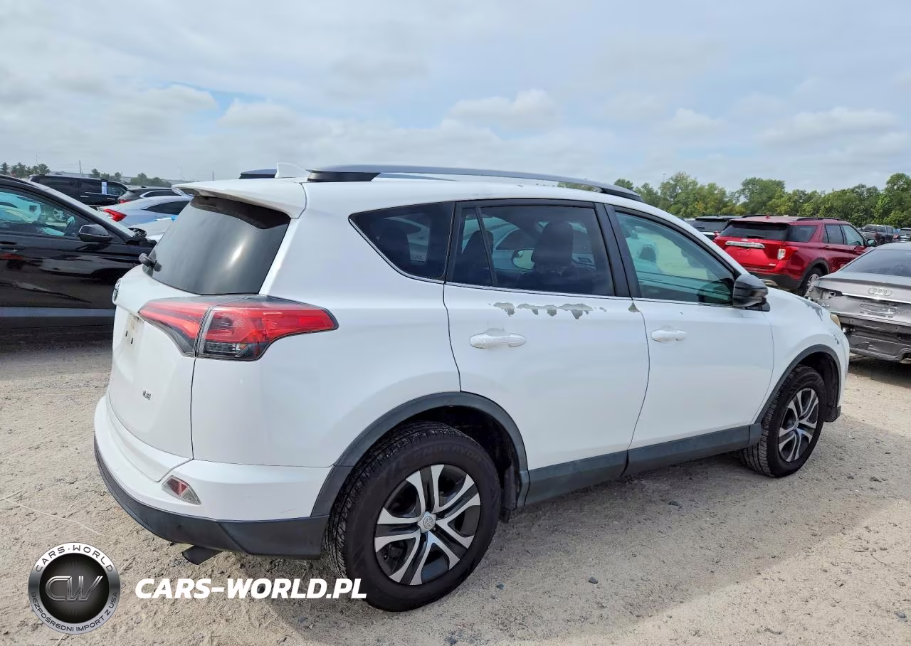 2017 Toyota Rav4 Le VIN:2T3ZFREV9HW317863 - 3