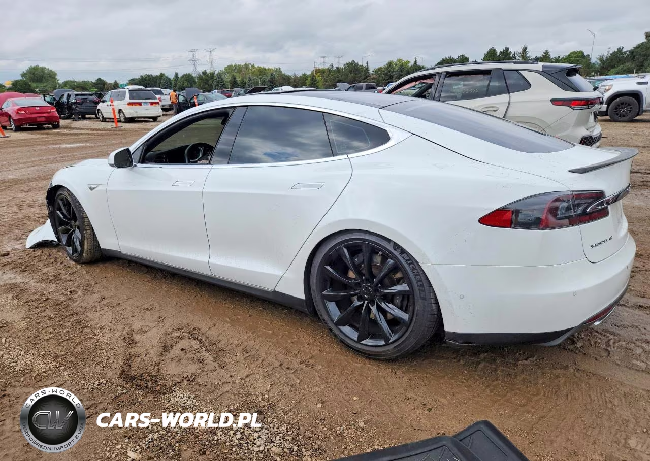 2016 Tesla Model S VIN:5YJSA1E22GF128502 - 2