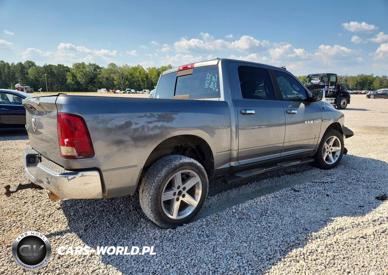 2011 Dodge Ram 1500 VIN:1D7RB1CT9BS670673 - 3