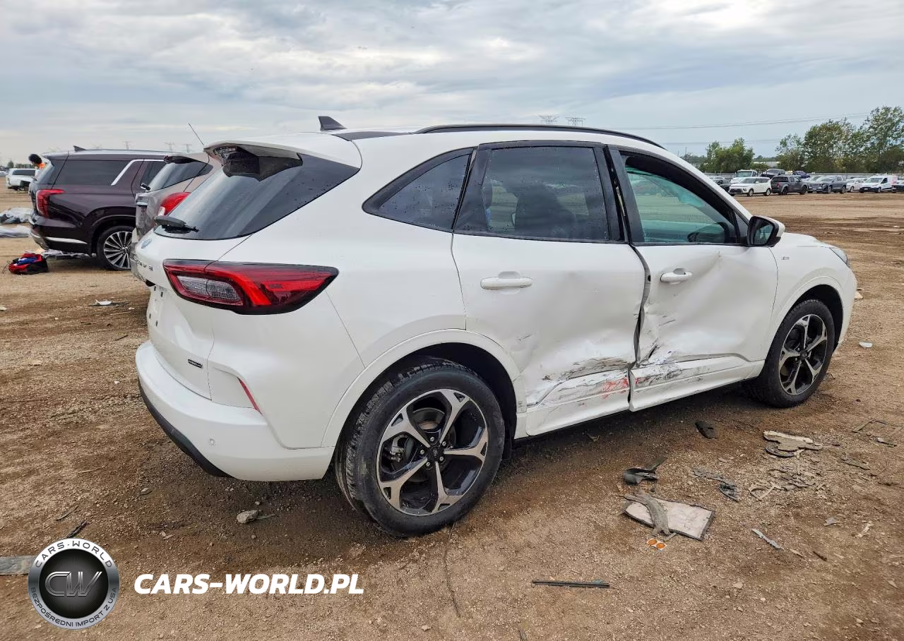 2023 Ford Escape St Line Elite VIN:1FMCU9PZ9PUB39570 - 3