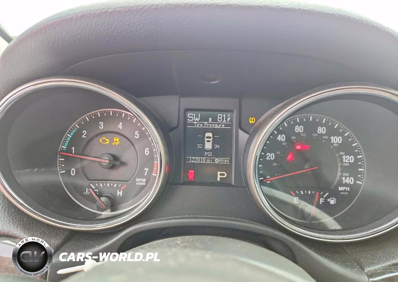 2012 Jeep Grand Cherokee Laredo VIN:1C4RJFAG4CC219212 - 9