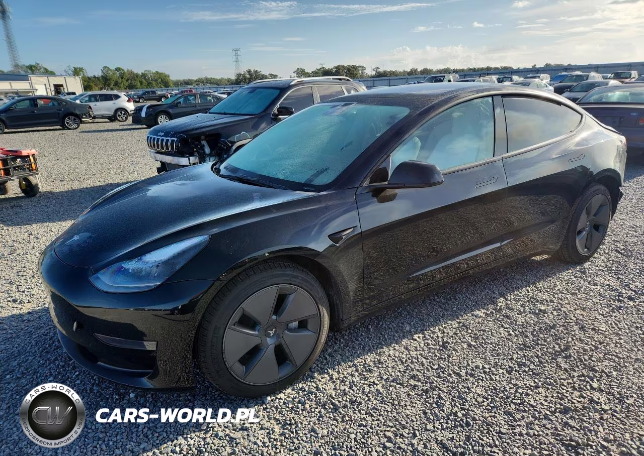 2023 Tesla Model 3 – zdjęcie 1 z 12