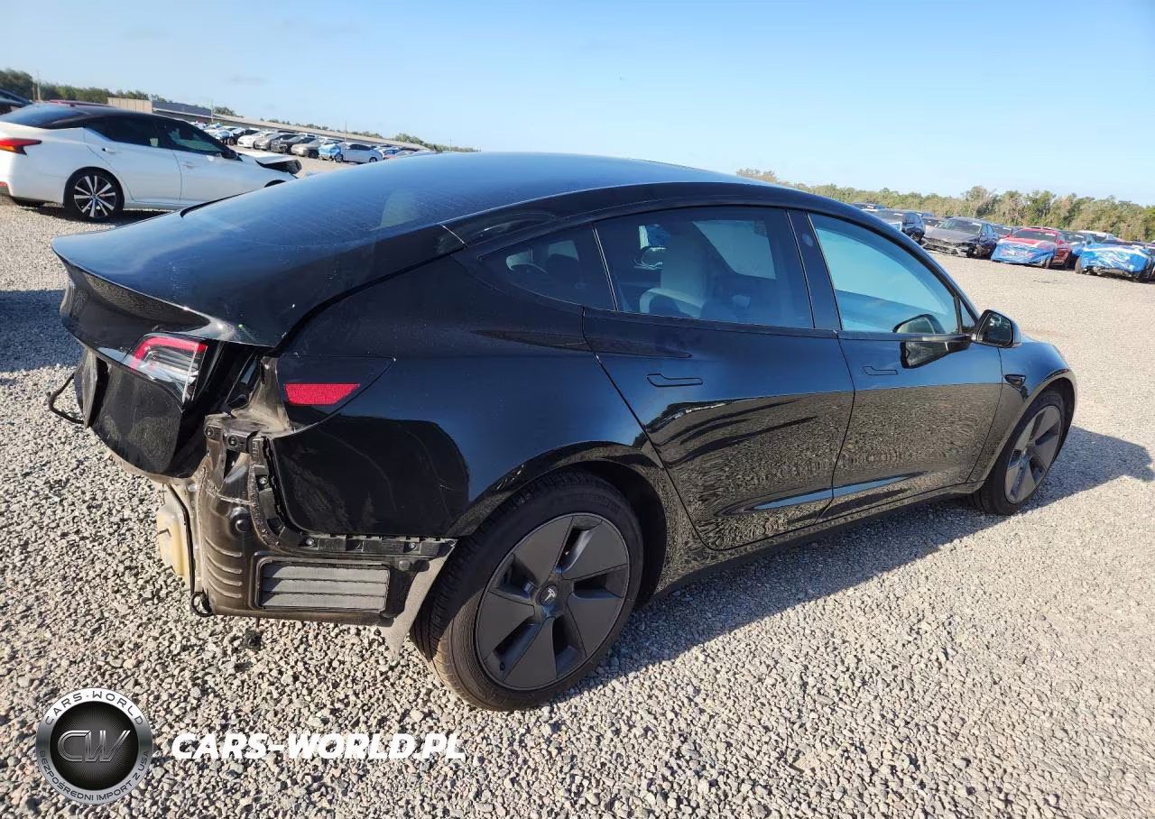 2023 Tesla Model 3 VIN:5YJ3E1EA7PF435163 - 3