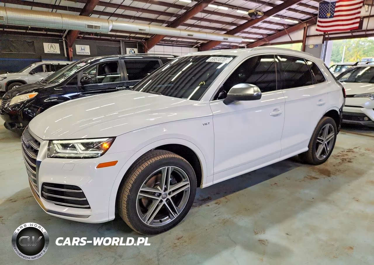 2018 Audi Sq5 Premium Plus VIN:WA1A4AFY4J2224724 - 1