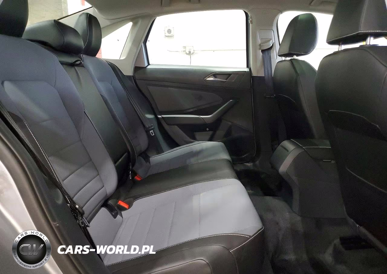 2025 Volkswagen Jetta Se VIN:3VW7X7BU8SM102579 - 10