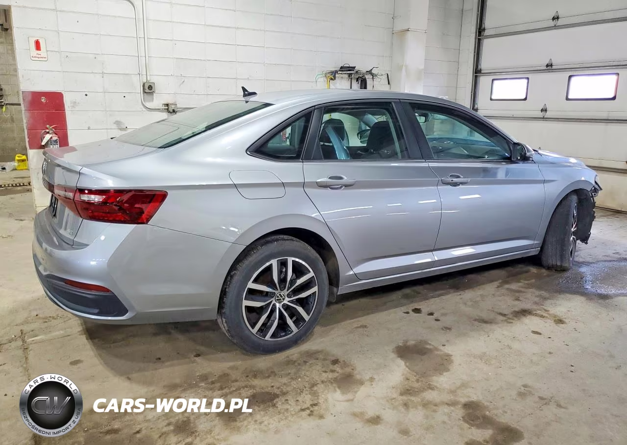2025 Volkswagen Jetta Se VIN:3VW7X7BU8SM102579 - 3