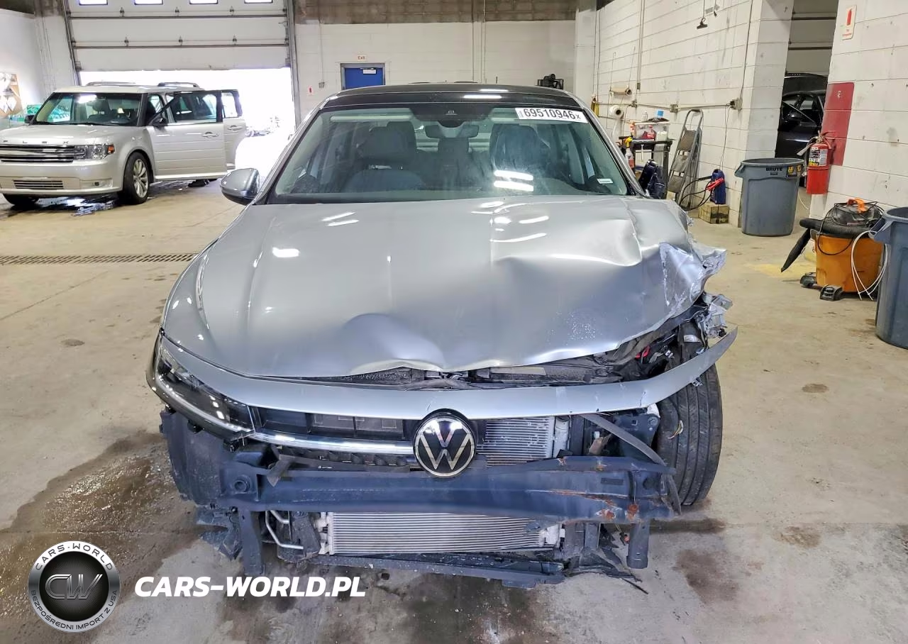 2025 Volkswagen Jetta Se VIN:3VW7X7BU8SM102579 - 5