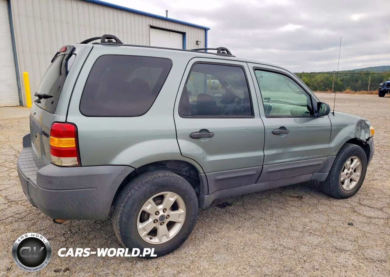 2007 Ford Escape Xlt VIN:1FMYU03Z07KB18903 - 3
