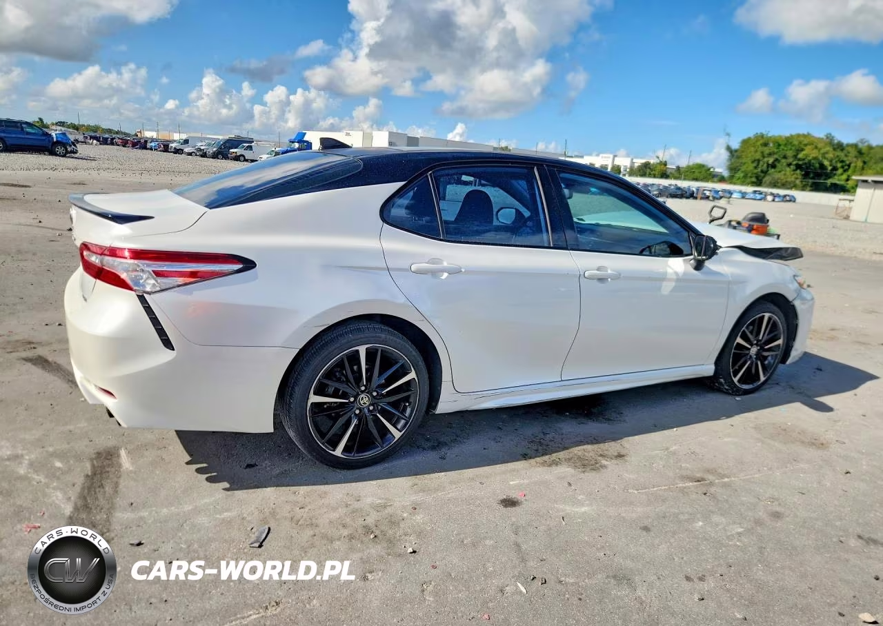 2020 Toyota Camry Xse VIN:4T1K61AK6LU372478 - 3