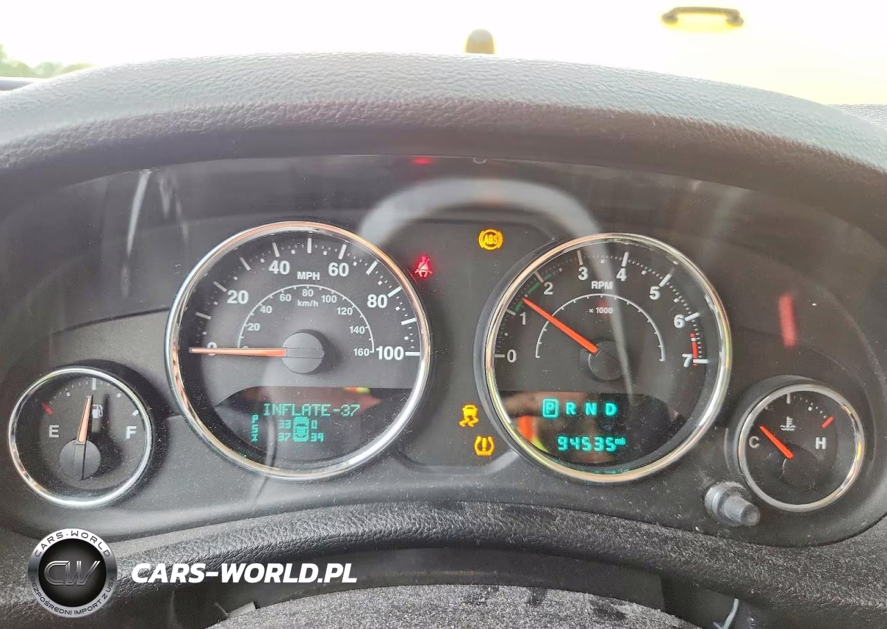 2015 Jeep Wrangler Sport VIN:1C4AJWAG0FL720969 - 9