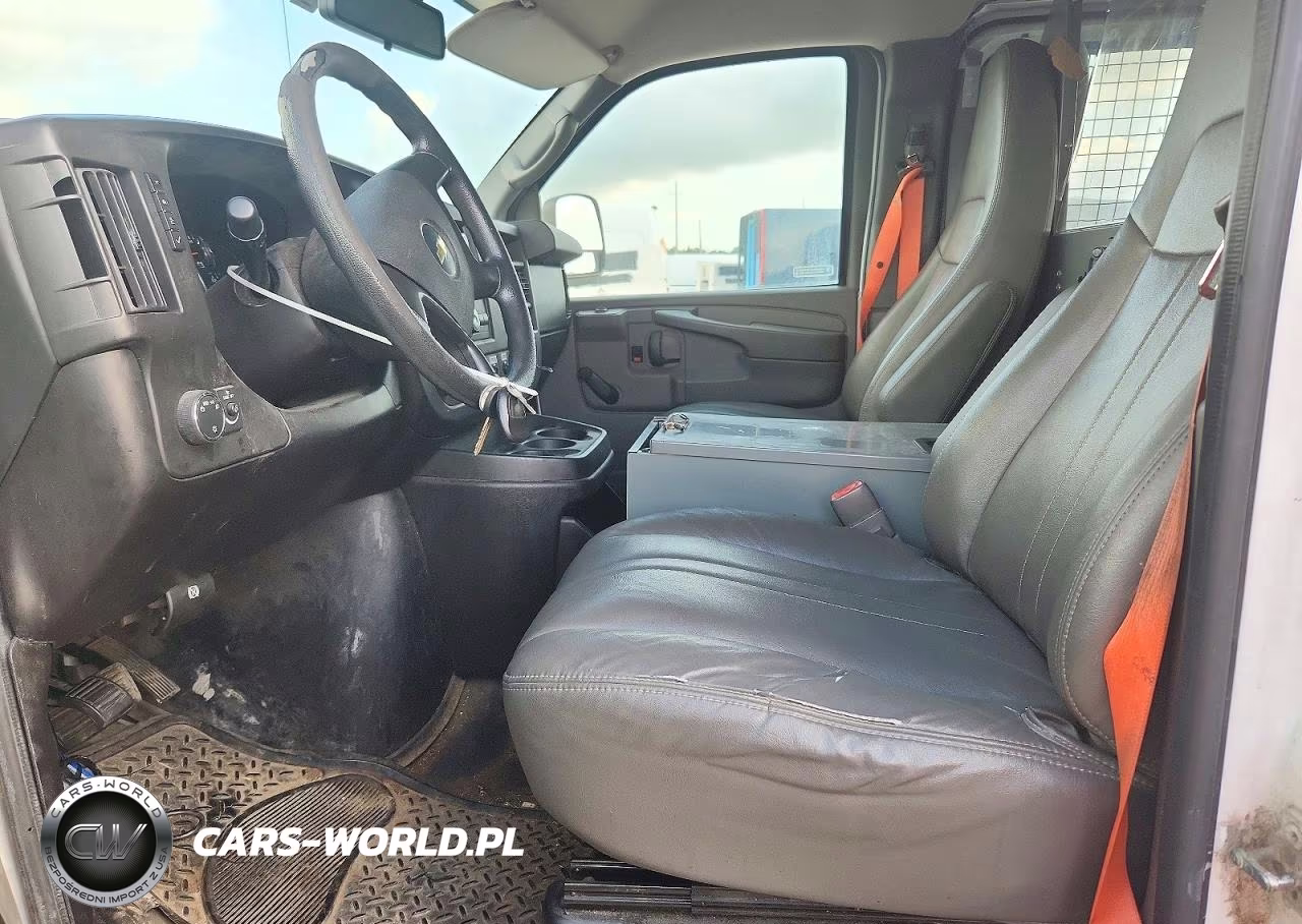 2013 Chevrolet Express G2500 VIN:1GCWGFCA2D1903067 - 7