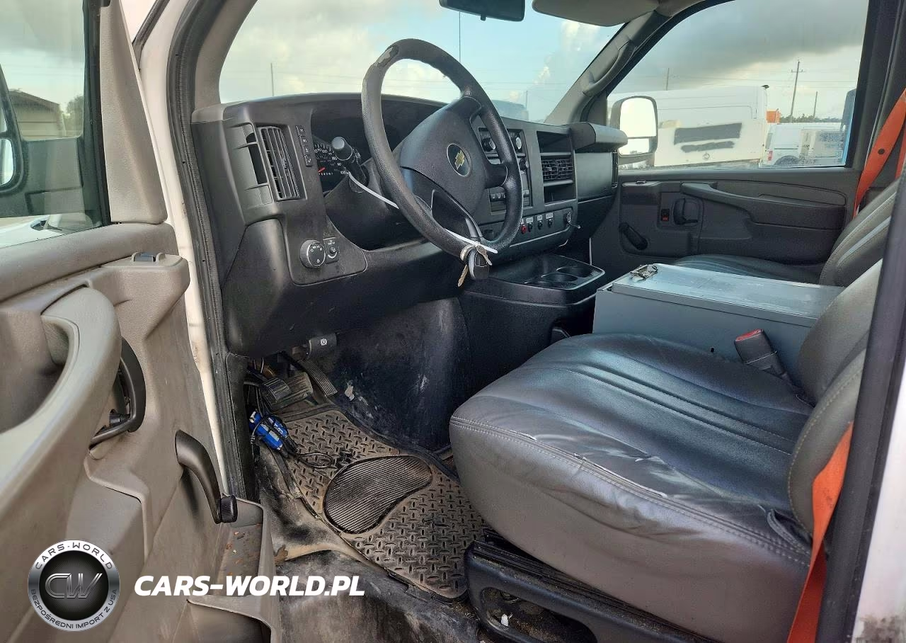 2013 Chevrolet Express G2500 VIN:1GCWGFCA2D1903067 - 8
