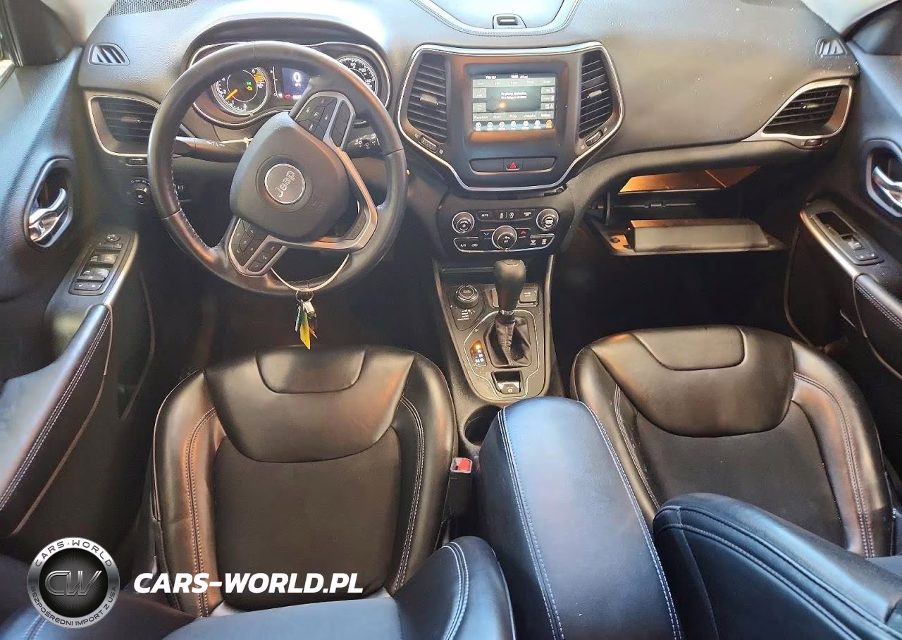 2019 Jeep Cherokee Latitude Plus VIN:1C4PJMLB3KD256354 - 8