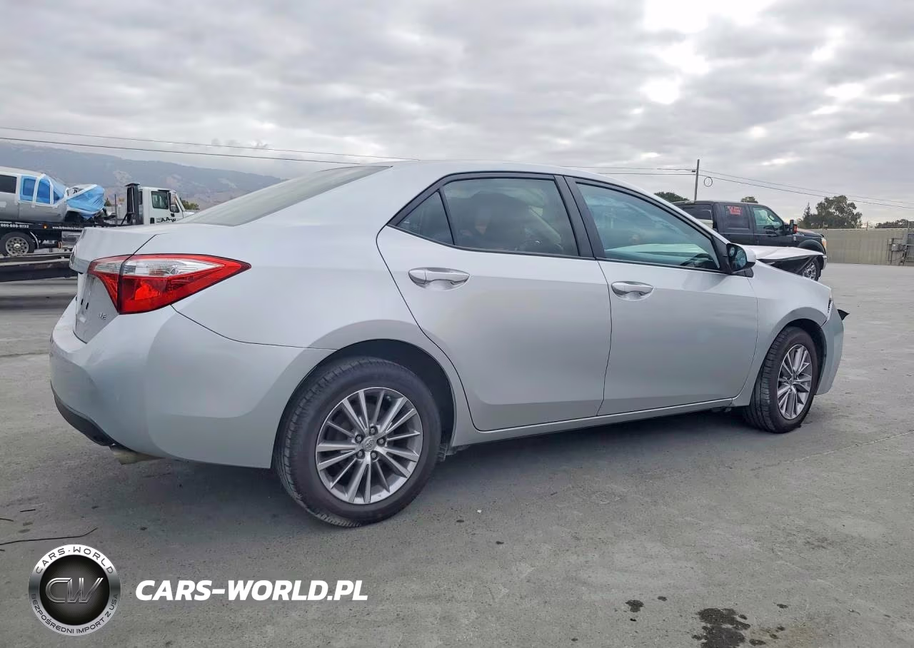 2014 Toyota Corolla Le Plus VIN:5YFBURHE6EP009980 - 3