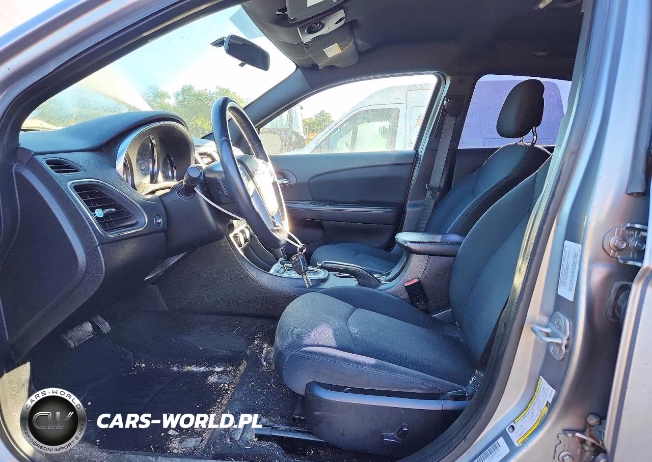 2013 Chrysler 200 Touring VIN:1C3CCBBB1DN575493 - 7