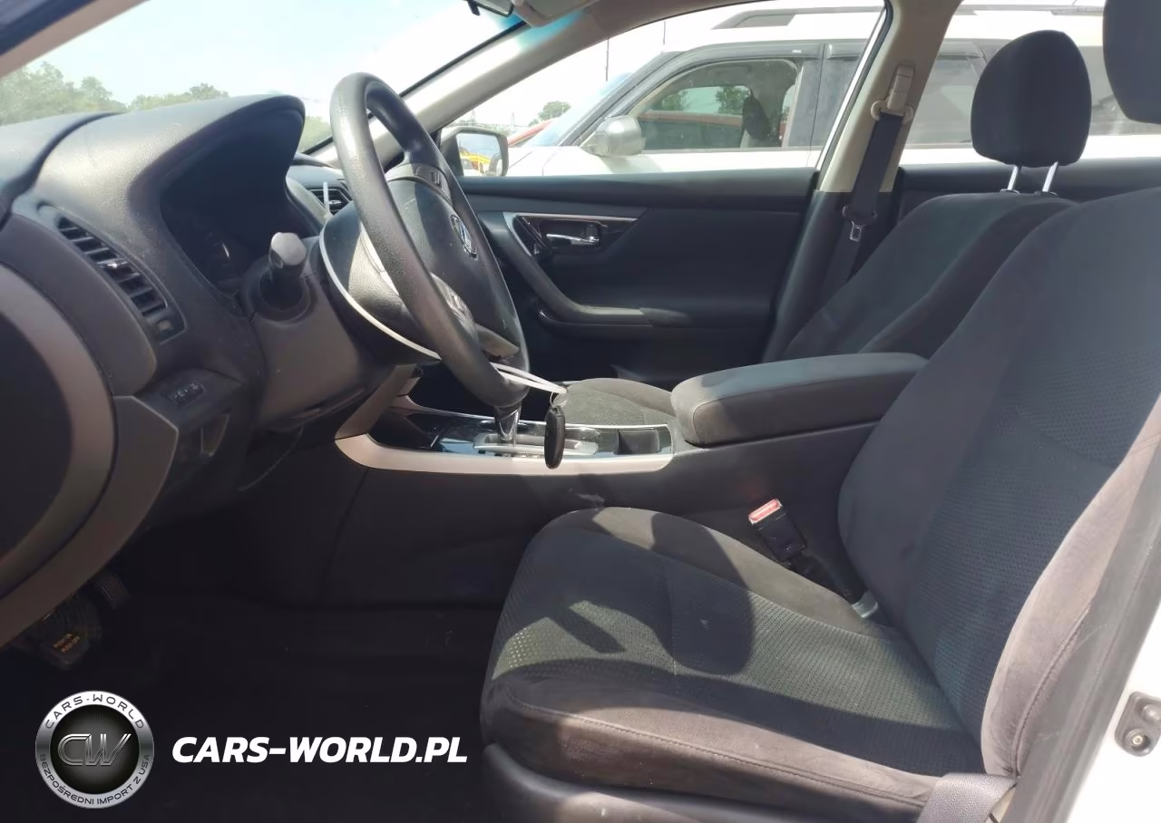 2014 Nissan Altima 2.5 S VIN:1N4AL3AP3EC183947 - 7