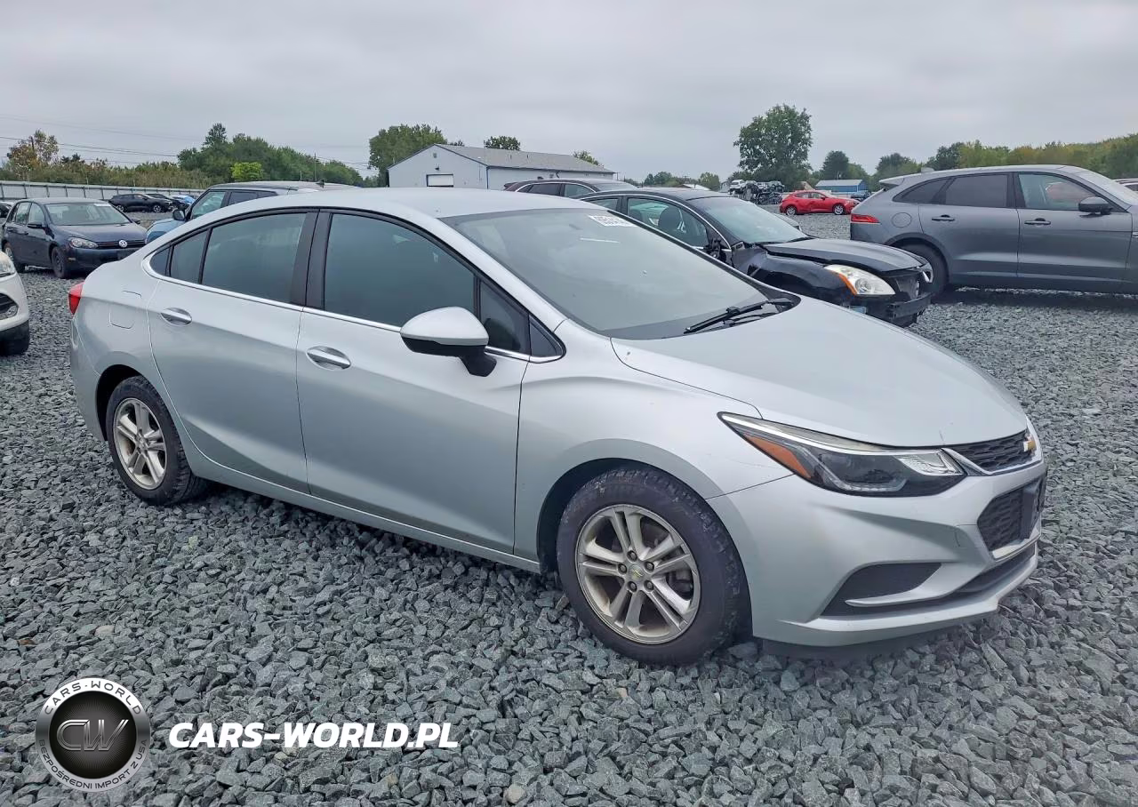 2017 Chevrolet Cruze Lt VIN:1G1BE5SM6H7203591 - 4