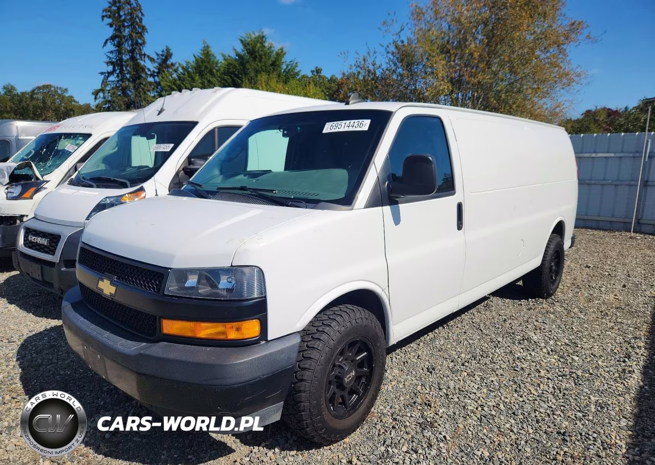 2020 Chevrolet Express G2500