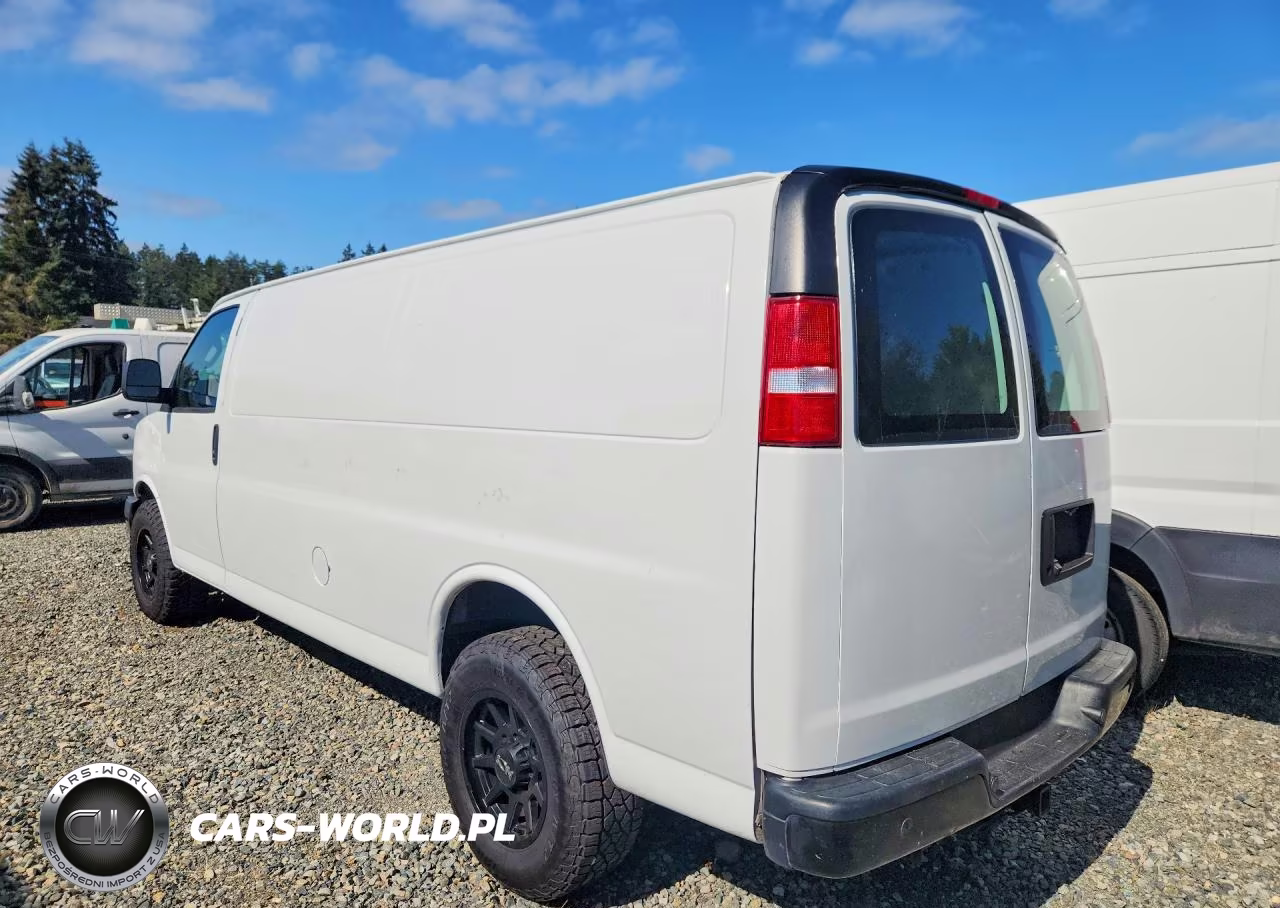 2020 Chevrolet Express G2500 VIN:1GCWGBFG3L1272627 - 2