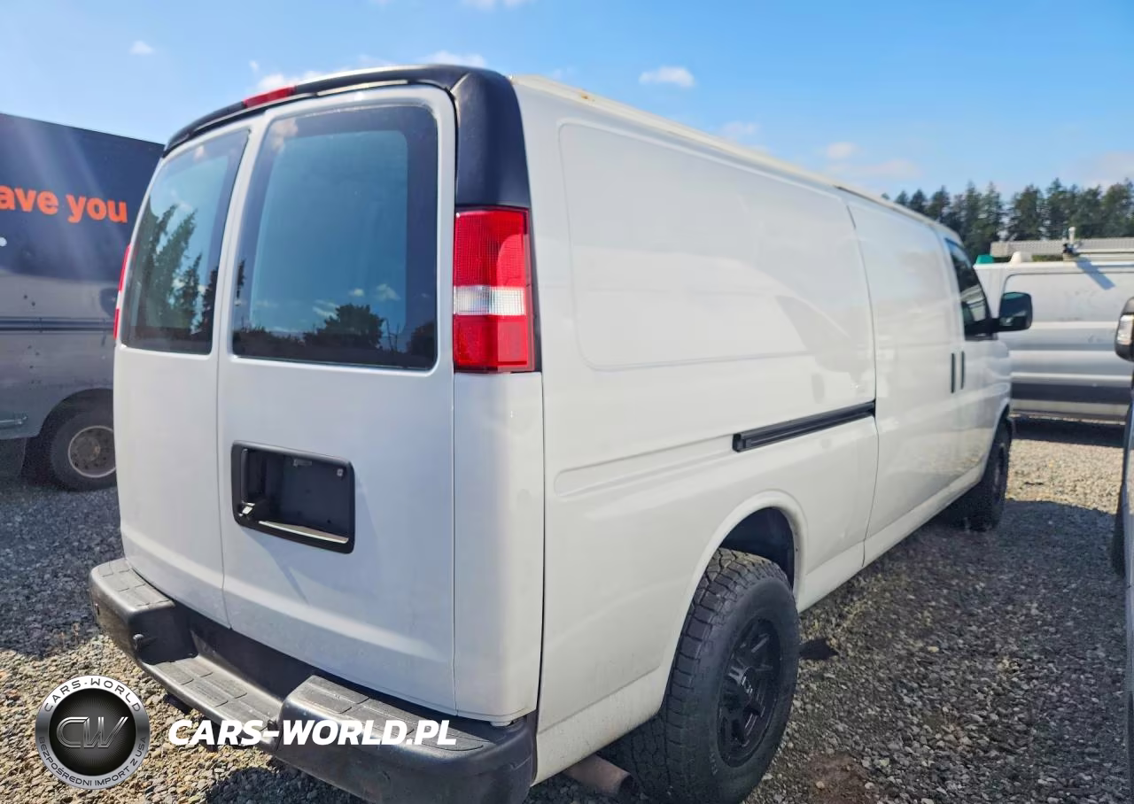 2020 Chevrolet Express G2500 VIN:1GCWGBFG3L1272627 - 3