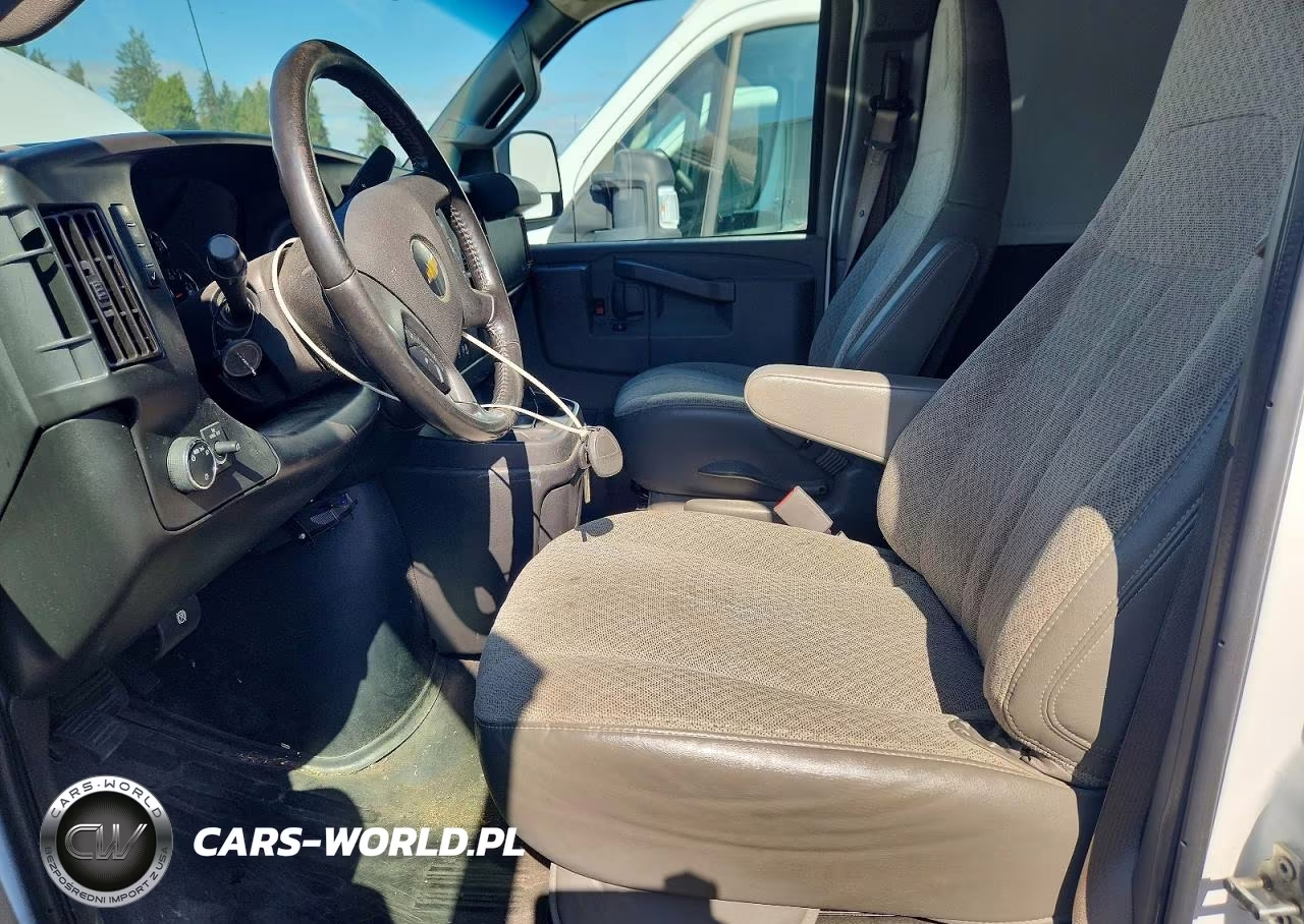 2020 Chevrolet Express G2500 VIN:1GCWGBFG3L1272627 - 7