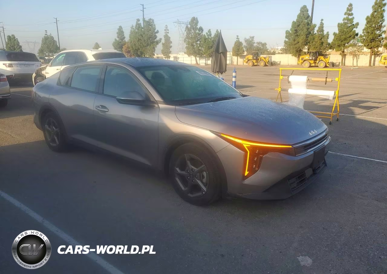 2025 Kia K4 Lxs VIN:3KPFT4DE0SE010598 - 4