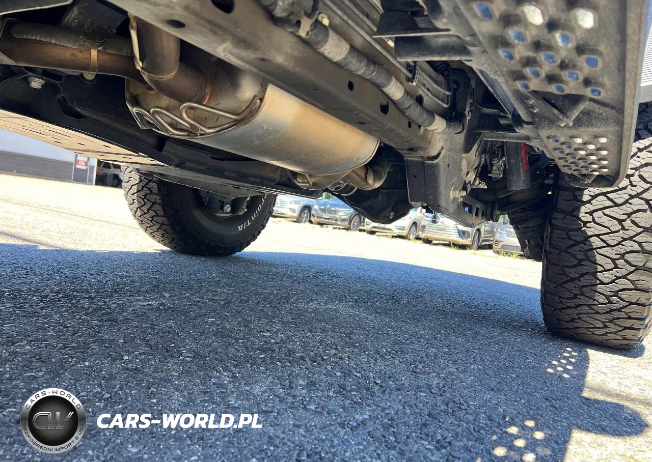 2022 Ford Bronco Raptor VIN:1FMEE5JRXNLA50844 - 11