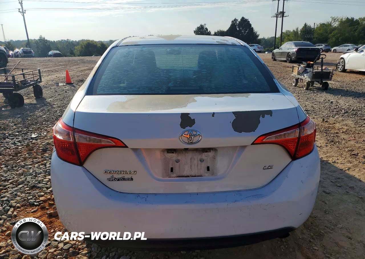 2017 Toyota Corolla Le VIN:5YFBURHE7HP634117 - 6