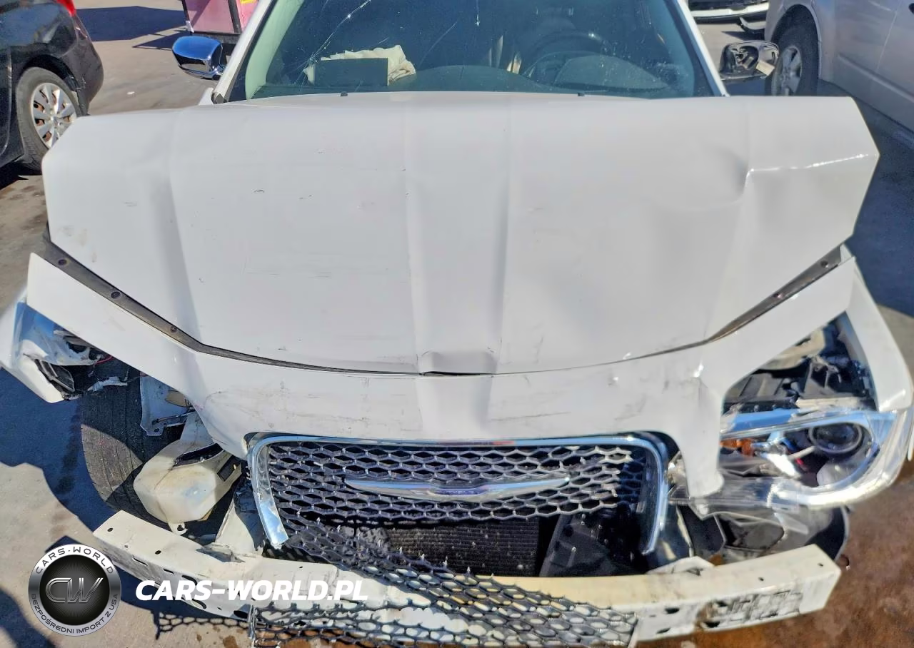 2016 Chrysler 300C VIN:2C3CCAEG5GH334177 - 11