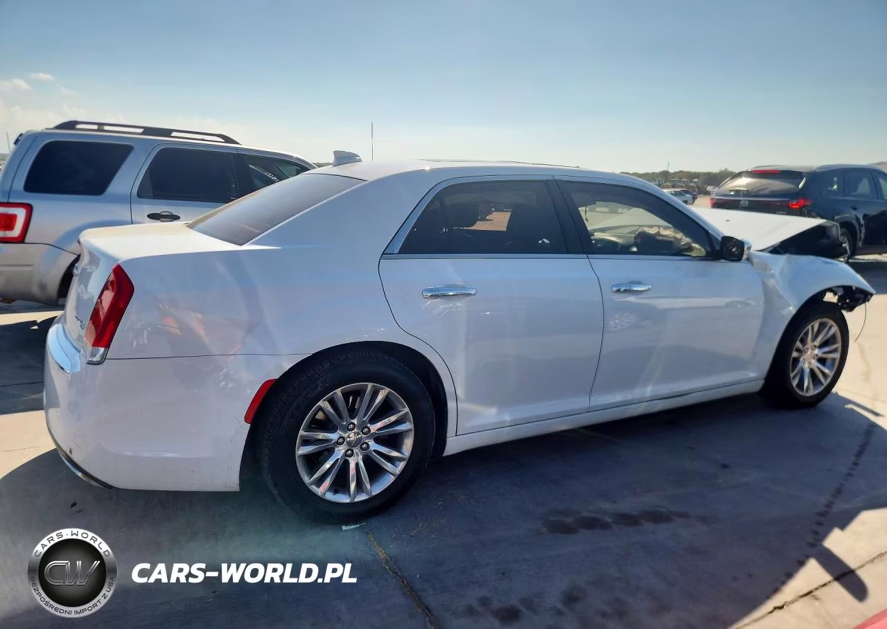 2016 Chrysler 300C VIN:2C3CCAEG5GH334177 - 3