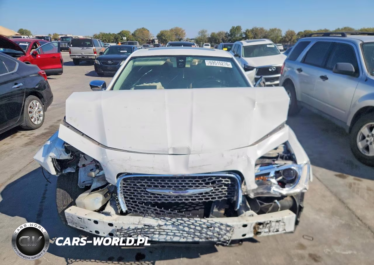 2016 Chrysler 300C VIN:2C3CCAEG5GH334177 - 5