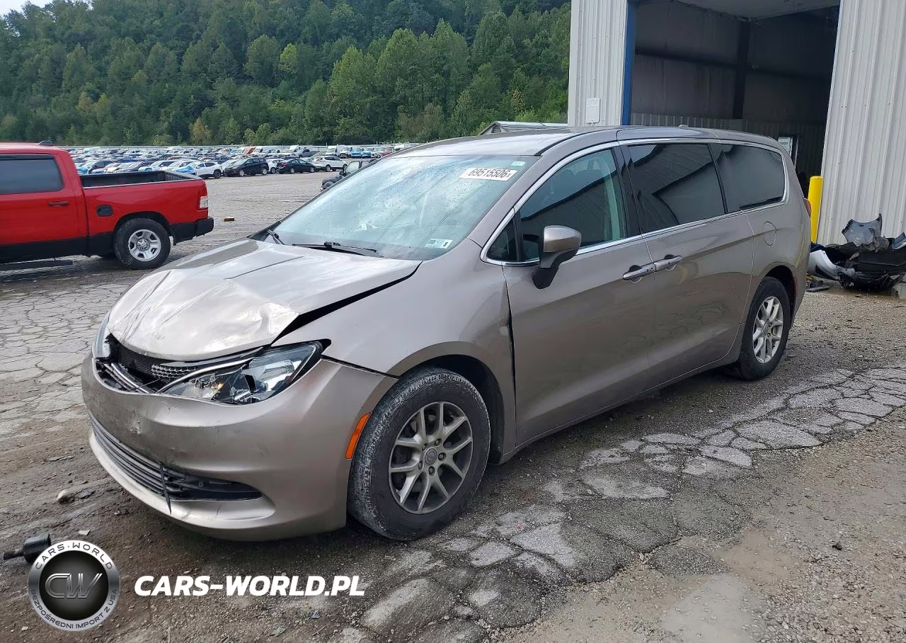 2017 Chrysler Pacifica Touring VIN:2C4RC1DG6HR544287 - 1