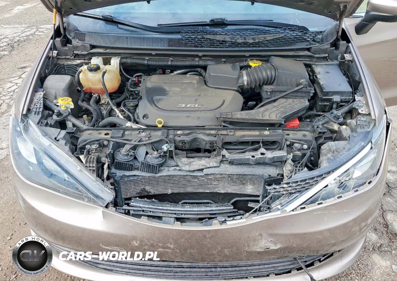 2017 Chrysler Pacifica Touring VIN:2C4RC1DG6HR544287 - 12