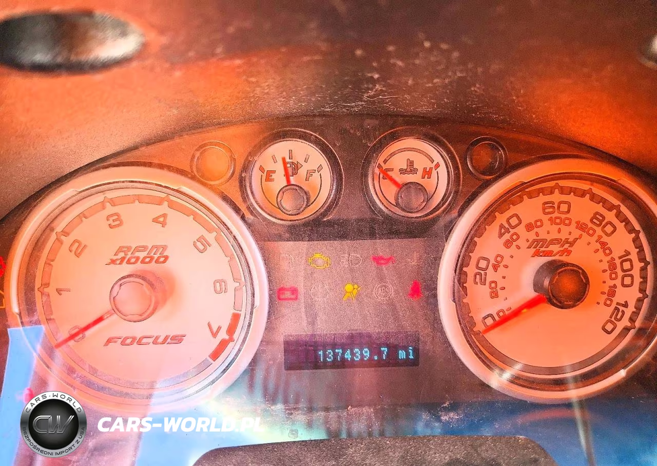 2009 Ford Focus Se VIN:1FAHP35N69W212647 - 9