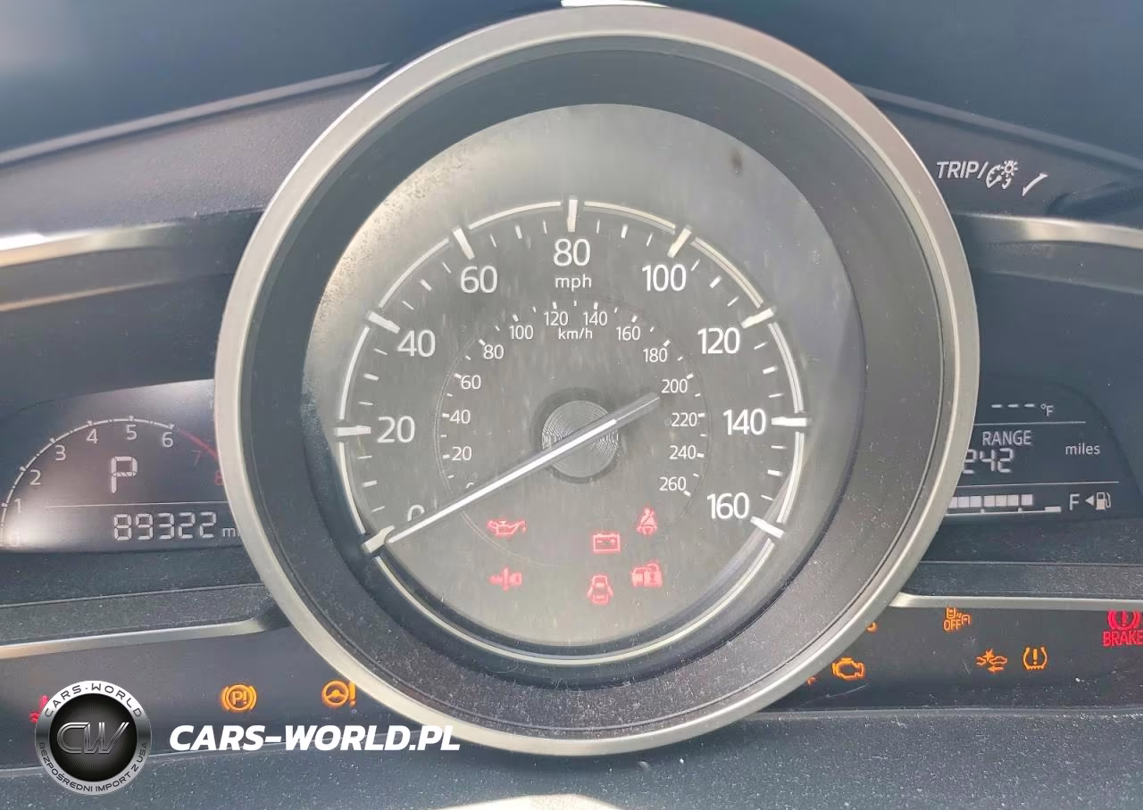 2018 Mazda 3 Touring VIN:3MZBN1V33JM172702 - 9
